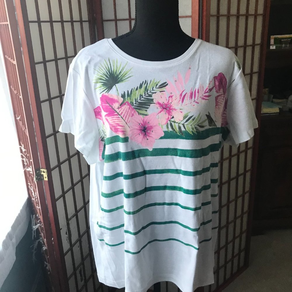 Croft & Barrow T-Shirt Green-Pink Floral Sequin Detail NWOT